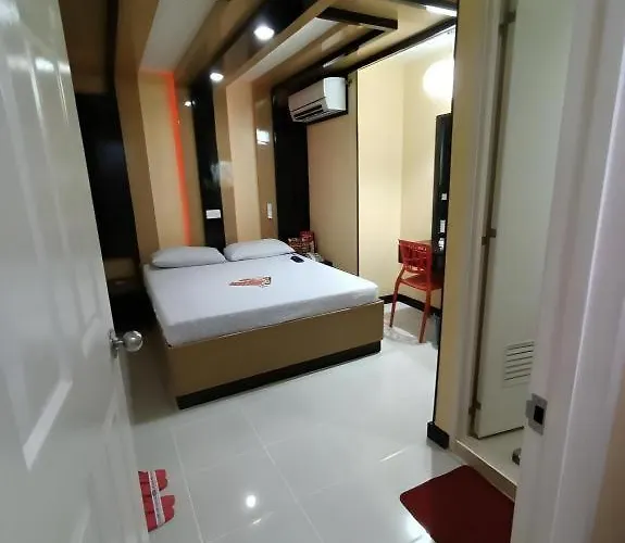 Sogo Lrt Monumento Stn Hotel 2*