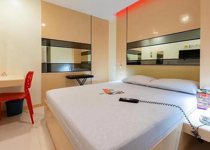 Hotel Sogo Lrt Monumento Stn Manila