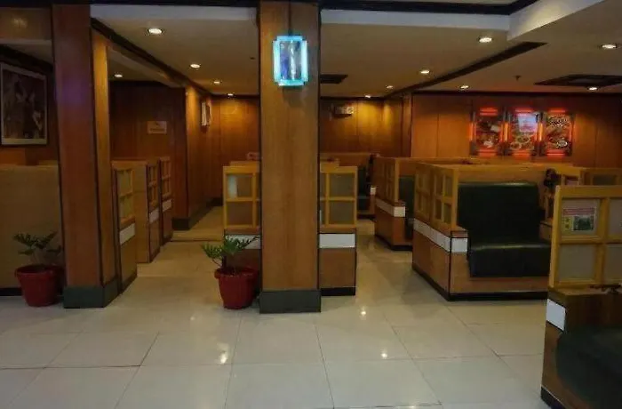 Hotel Sogo Lrt Monumento Stn 2*