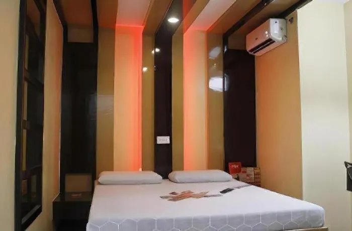 Sogo Lrt Monumento Stn Hotel Manila